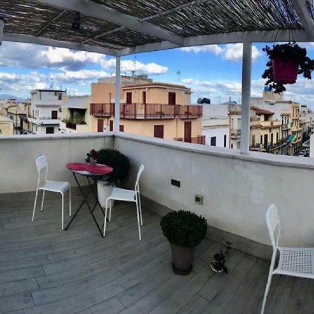 泰拉西尼Alma Nua住宿加早餐旅馆 外观 照片